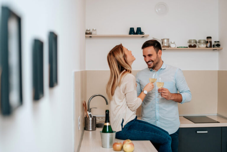 couple liking each other, sharing interests